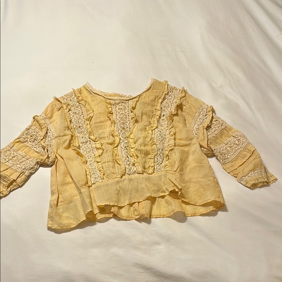 Magnolia Pearl Yellow Lace Blouse - Picture 2 of 5